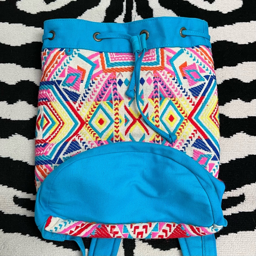 Catori Boho Southwestern Print Oversized Blanket Bucket Bag Backpack - Picture 7 of 14